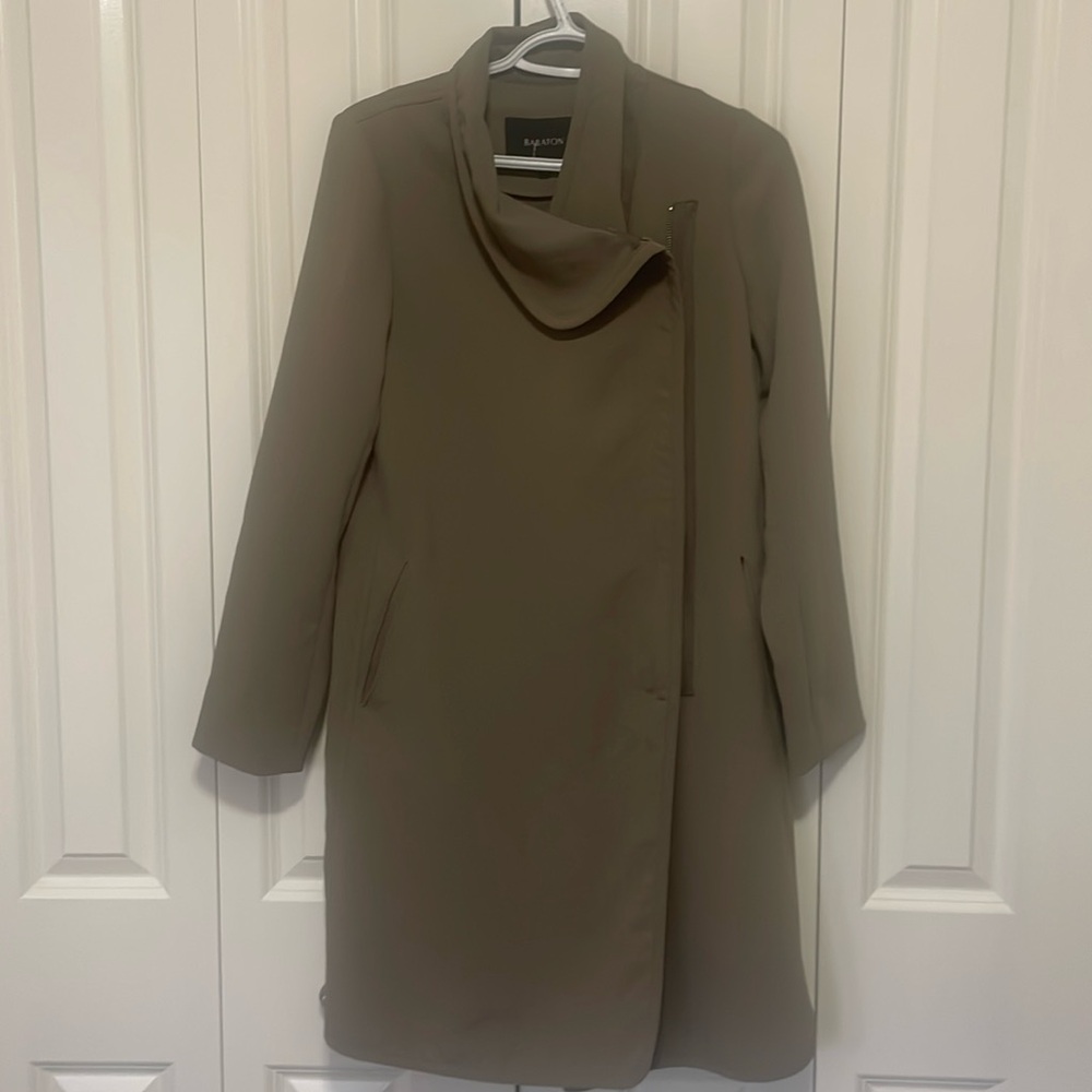 Babaton by Aritzia Cormac light weight Trench coat with zipper